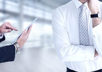 هل يحق لصاحب العمل اجبار الموظف على الاجازة